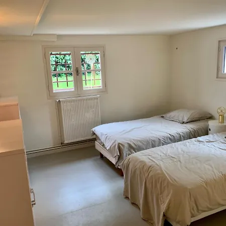 -belle Avec 5 Et Piscine Chauffee Privative *